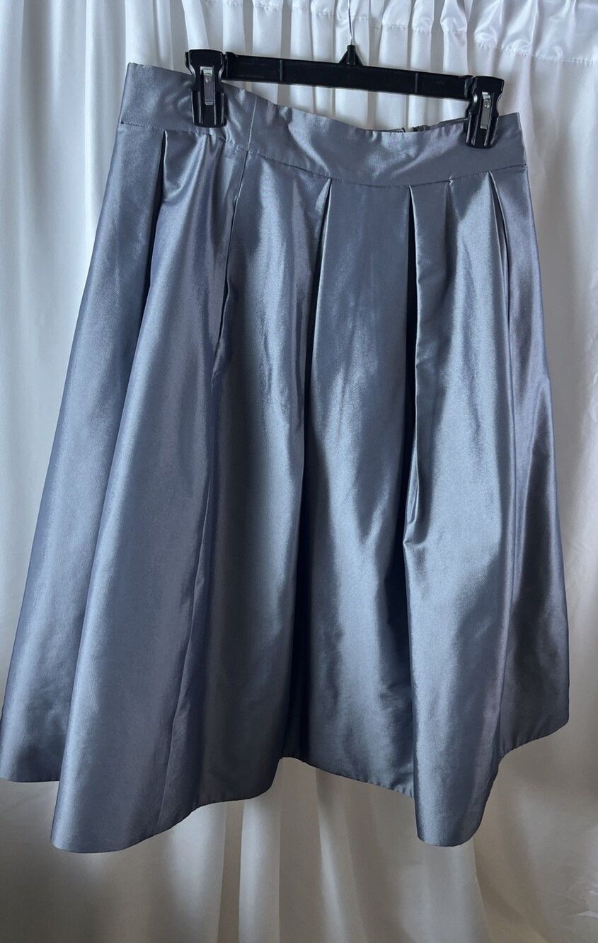 White House Black Market Women’s A-line Plated Formal Skirt Size 10 Silver